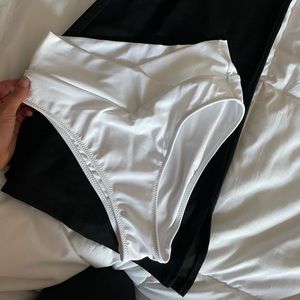 V Crossover High Waist Bikini Bottom - Victoria Secret